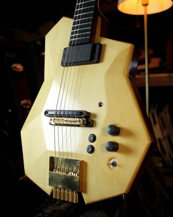 Model TA-HL-NA-13 Synthesizer & Pickup
